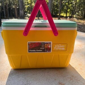 Igloo Retro Yellow Cooler with Pink Handles